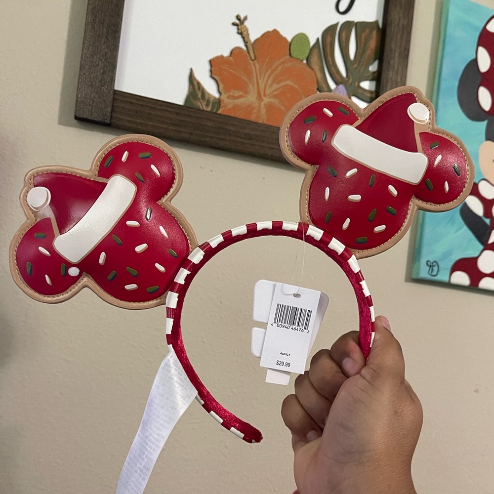 Mickey Christmas Ears. New with tags!
